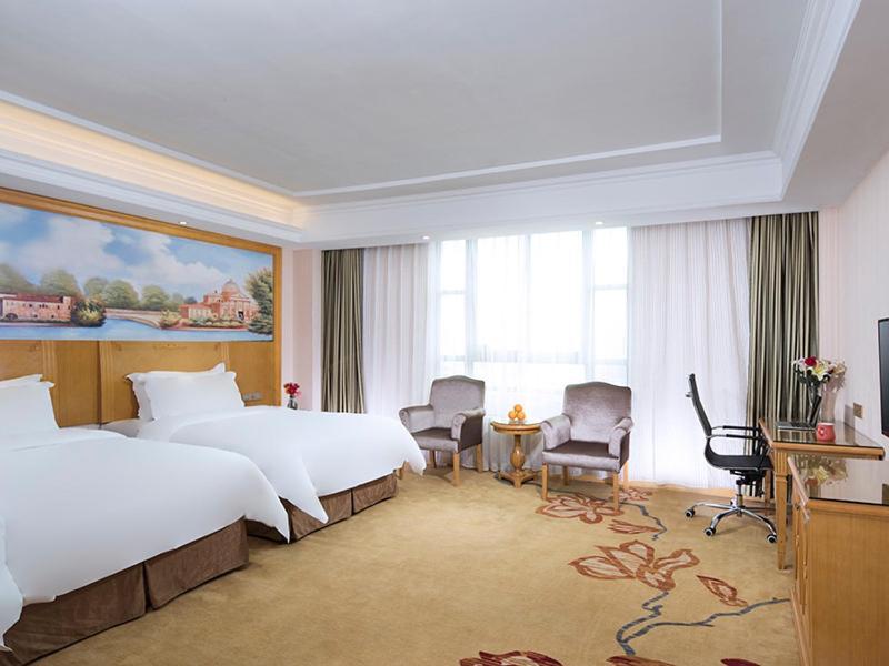 Vienna Classic Hotel Ganzhou Meilin エクステリア 写真