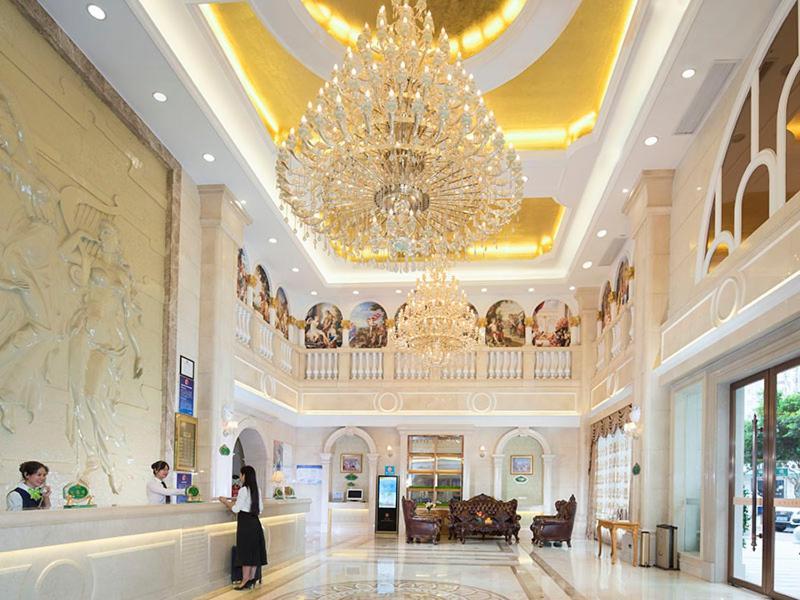 Vienna Classic Hotel Ganzhou Meilin エクステリア 写真