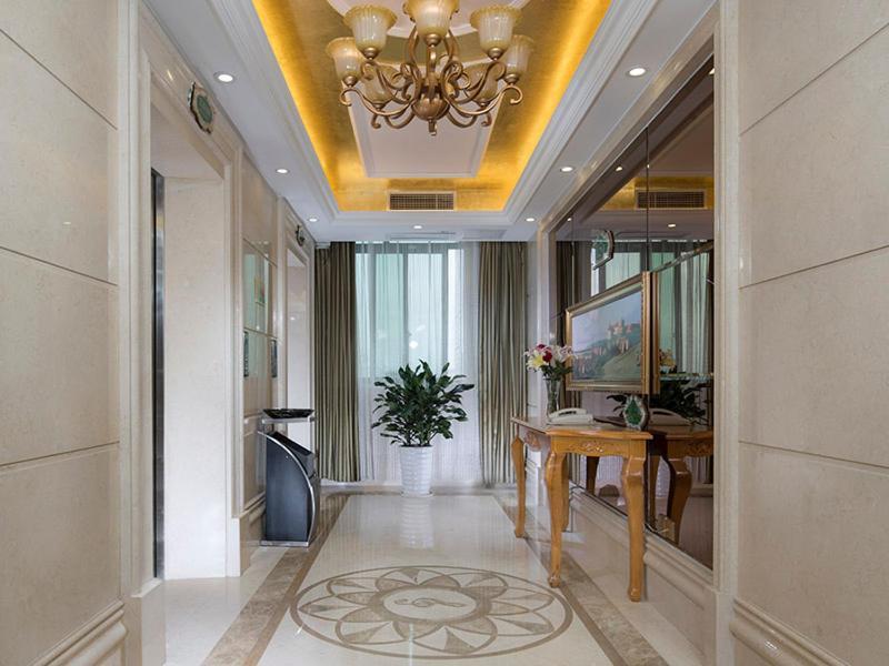 Vienna Classic Hotel Ganzhou Meilin エクステリア 写真